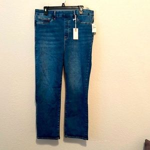 NWT Good American Pull  on jeans